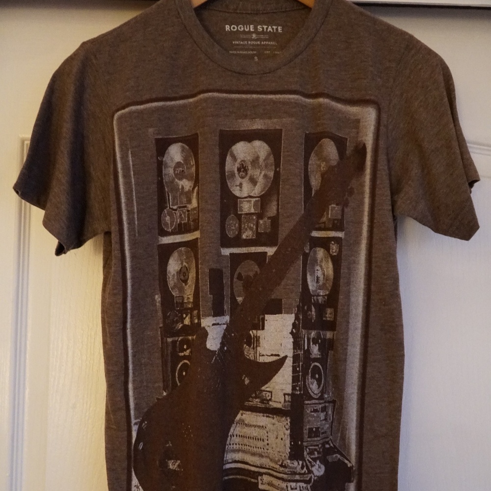 Graphic t in Men